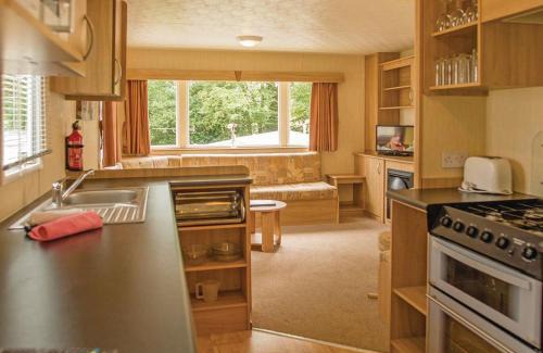 Llanllwchaiarn Resort | The Village Holiday Park