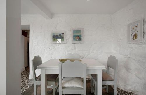 Canico Ski Chalet | The Village Loft