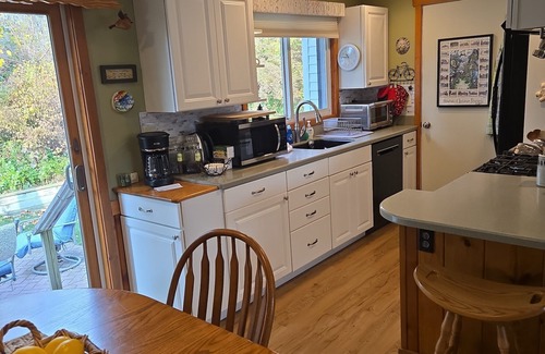 Lake Leelanau House | The Village of Lake Leelanau is centrally located in Leelanau County.