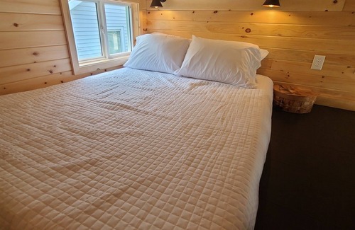 Lakeside Apartment | The Vineyard - Tiny House - Tiny Digs Lakeshore