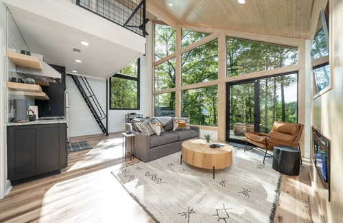 Hot Springs Cabin | The Wagoner Cabin, Hot Tub, In the Trees Resort