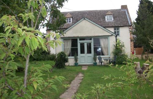 Thistley Green House | The Walnuts Country House