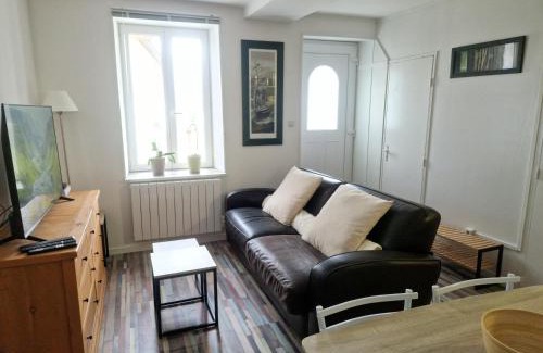 Bourges Apartment | The Walsh