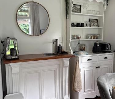 Matamata House | The Wash-House historic Cottage Close to Hobbiton