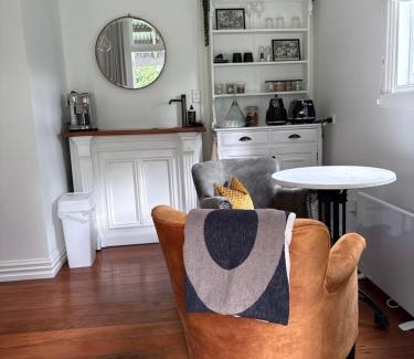 Matamata House | The Wash-House historic Cottage Close to Hobbiton