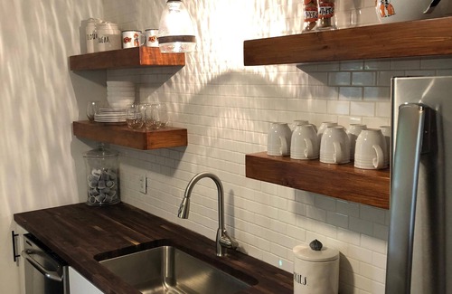 Stillwater House | The Water House-Sleeps 10-1 Mile to Boone Pickens
