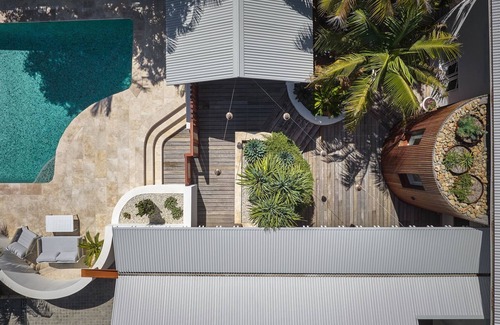 Mona Vale House | The Waterfront - with own private jetty