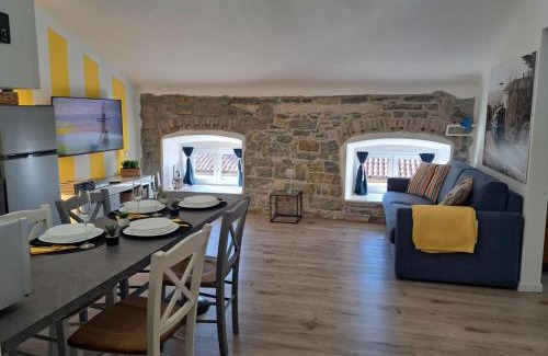 Barriera Vecchia-San Giacomo Apartment | The way to trieste bikes storage