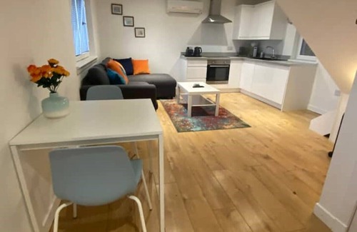 Gourock Cottage | The Wee Cottage by the Ferry