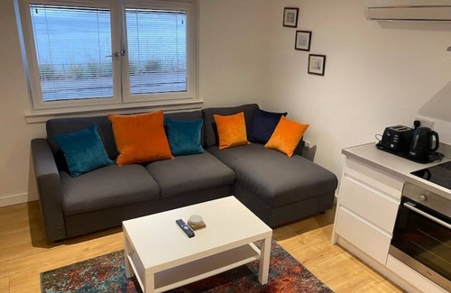 Gourock Cottage | The Wee Cottage by the Ferry