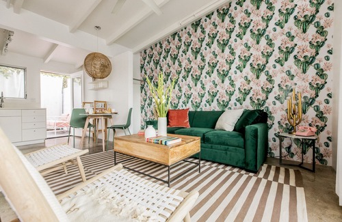 Tahquitz River Estates Hotel | The Wesley Studio 3 by AvantStay | Chic Private Apartment w/Kitchenette