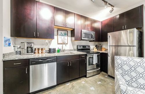 Roanoke Apartment | The West End Flats Su
