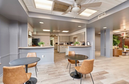 Central West End Hotel | The West End