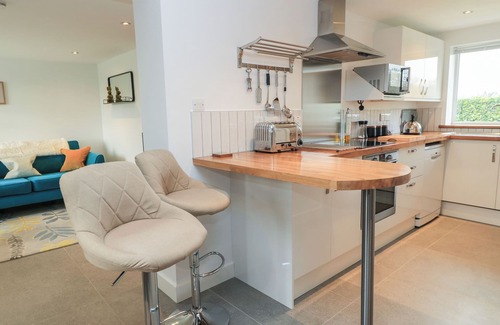 Potterne Cottage | The West Wing