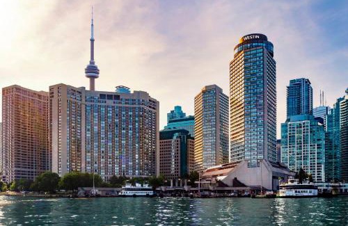 Central Waterfront Hotel | The Westin Harbour Castle, Toronto