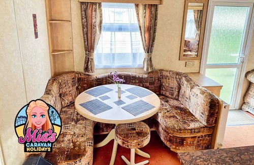 Skegness House | The Westmorland Caravan: Affordable Skegness family fun near Fantasy Island!