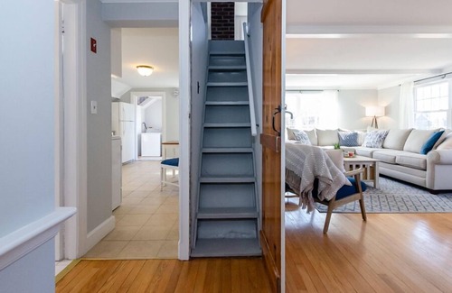 West Dennis House | The Whale's Tail Cottage- A Retreat With Charm and Comfort to Spare! RPAM016