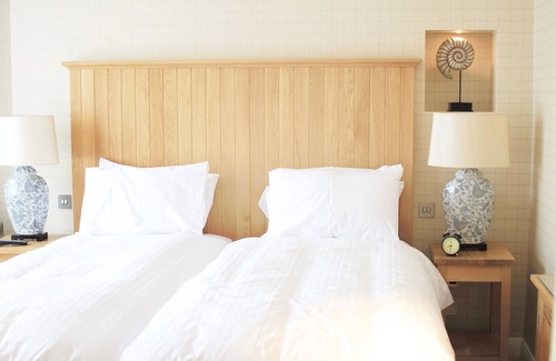 Ben Rhydding Hotel | The Wheatley Arms