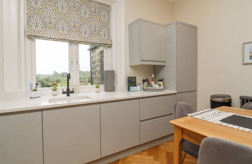 Ben Rhydding Cottage | THE WHEATLEY, pet friendly, character holiday cottage in Ilkley