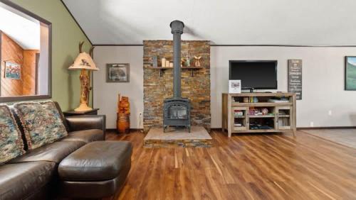 Leadville House | The Whispering Pines Cabin