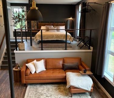 Franklin Springs Hotel | The White Creek Inn