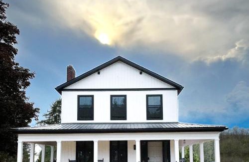Franklin Springs Hotel | The White Creek Inn