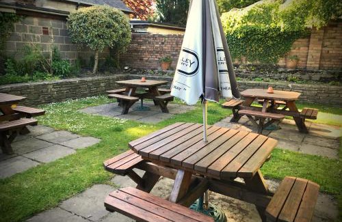 Clun Hotel | The White Horse Inn, Clun