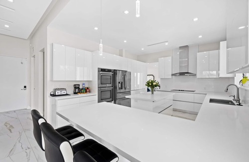 Princeton Villa | The White House Miami – Sunny Family Stay