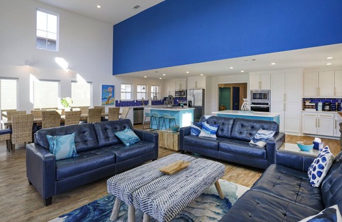 Glenwood House | The WhiteWater: River Front and Game Room