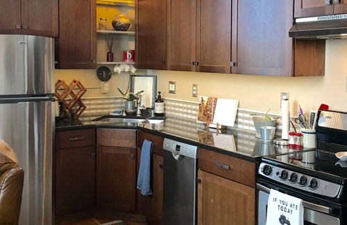 Prosser Apartment | The "Willis" Guest Suite - King Bed