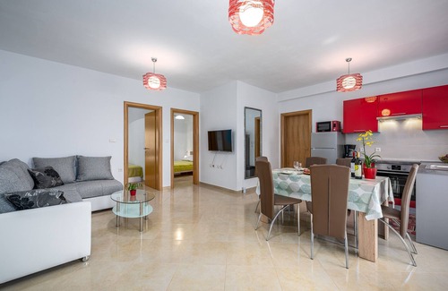 Marcana Apartment | The Willow Garden Apartment House Summer Breeze Apartment