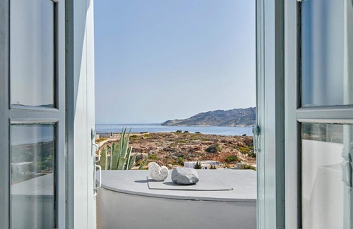 Psathi Apartment | The Windmill Kimolos