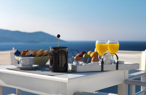 Psathi Apartment | The Windmill Kimolos