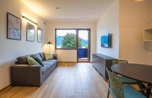 Brusimpiano House | The Window on the Lake - Balcony Beaches Playground