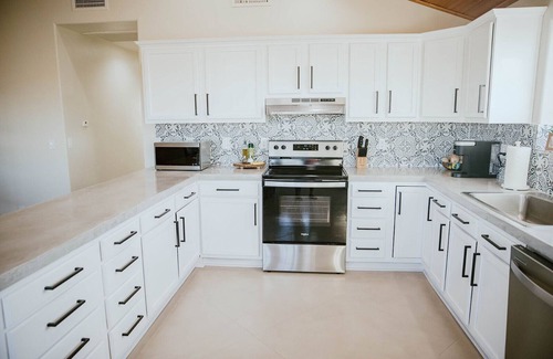 Sonoita House | The "Wine Down" Lodge