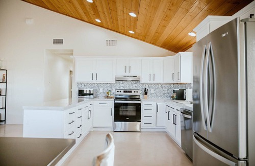 Sonoita House | The "Wine Down" Lodge