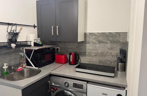 Birmingham House | The Wing Home Stay
