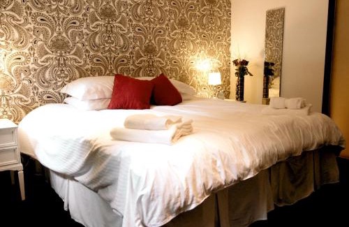 Lingfield Hotel | The Wiremill
