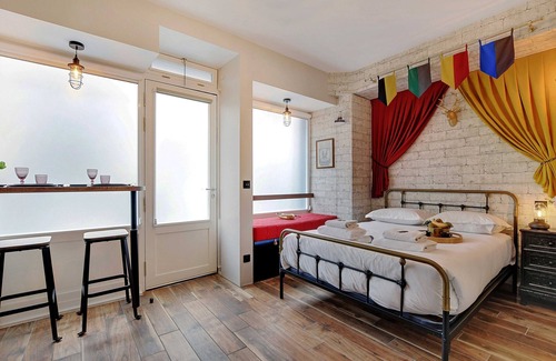 Saint-Lambert Apartment | The Wizard's Studio!