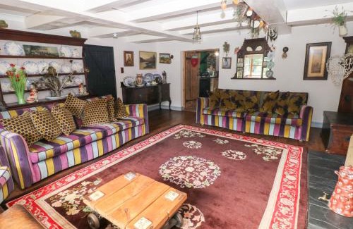 Narberth House | The Woodlands Lower Level