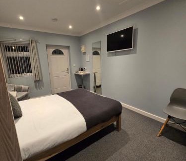 Wisbech Hotel | The Woodmans Cottage
