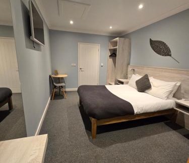 Wisbech Hotel | The Woodmans Cottage