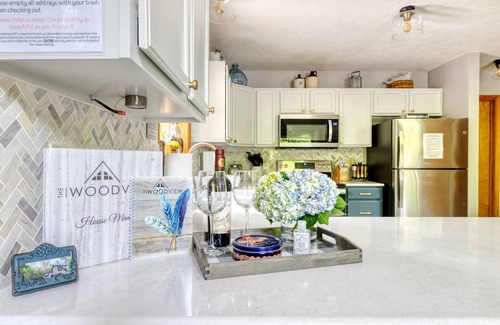 Lake Ariel House | 🌞The Woodview at The Hideout with open floorplan and HUGE Gameroom!🌞
