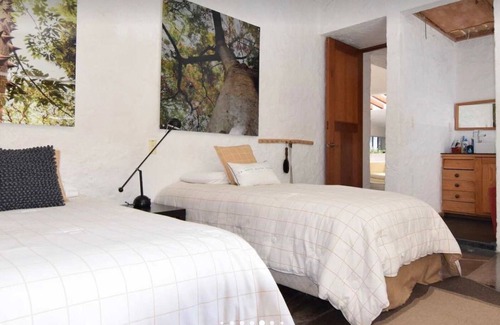Los Limoneros House | The XCU House