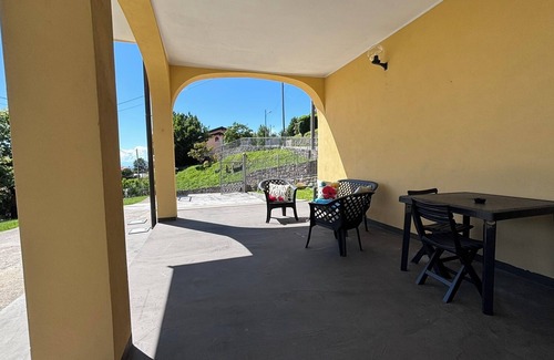 Colle Brianza Apartment | The Yellow House - Poppy small and functional apartment