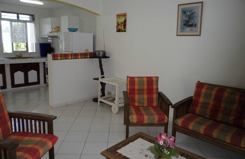 Sainte-Anne Villa | ' The Zandoli ' T3 Bottom of very quiet villa in Ste Anne free Wi-fi