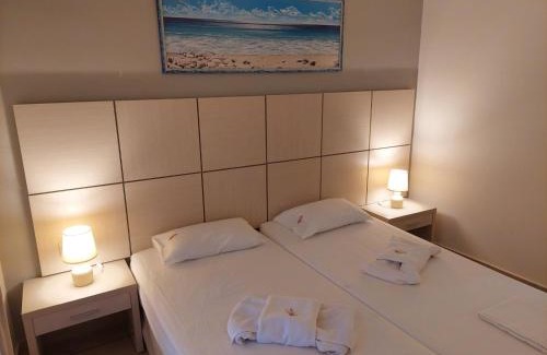 Azolimnos Apartment | Thealos
