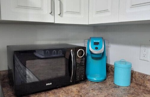 Saskatoon Downtown House | TheAuroras: Vibrant&Cheerful 2 bdrm Stylish suiten