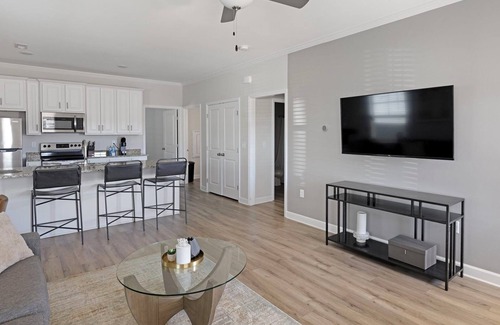 Huntsville Apartment | TheCottages 2BD 5 - Two Bedroom Apartment, Sleeps 4