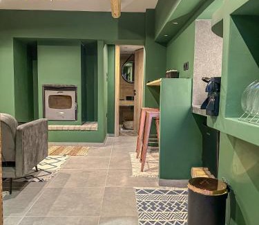 Kalavrita Apartment | Theoni Luxury Apartment